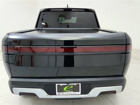 Used 2022 Rivian R1T Adventure image 5