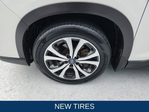 Used 2021 Subaru Forester Limited image 9