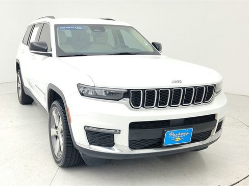 Used 2022 Jeep Grand Cherokee L Limited image 9