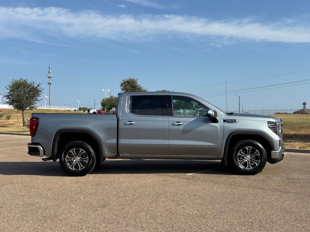 Used 2025 GMC Sierra 1500 SLT RWD image 6