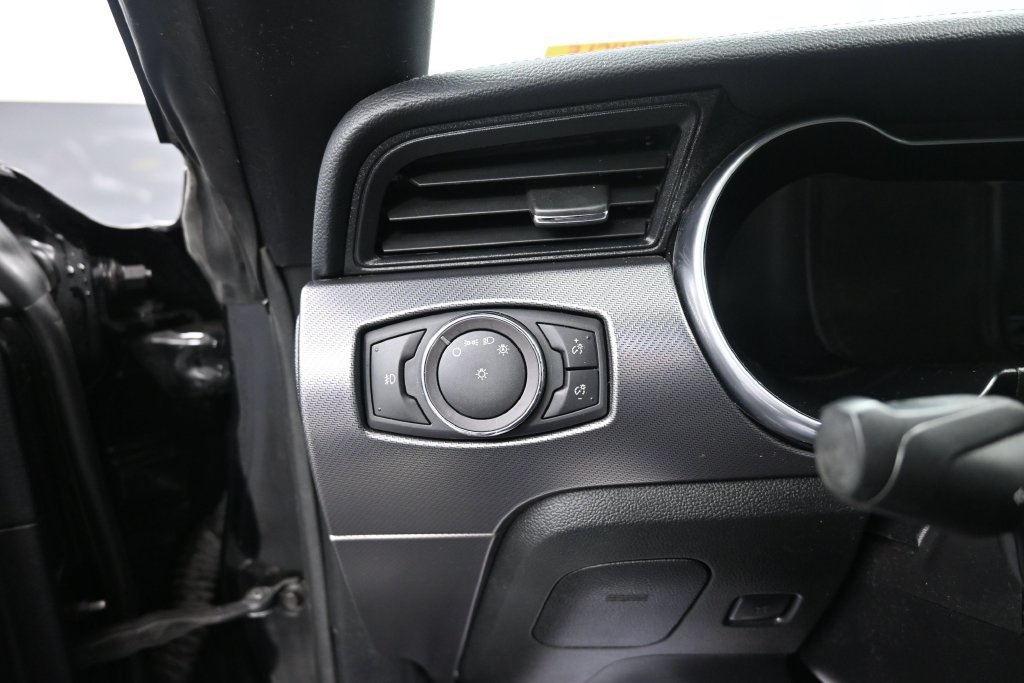 Used 2018 Ford Mustang GT Premium w/ Equipment Group 401A RWD image 51