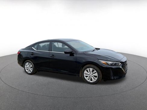 Used 2025 Nissan Sentra S image 2