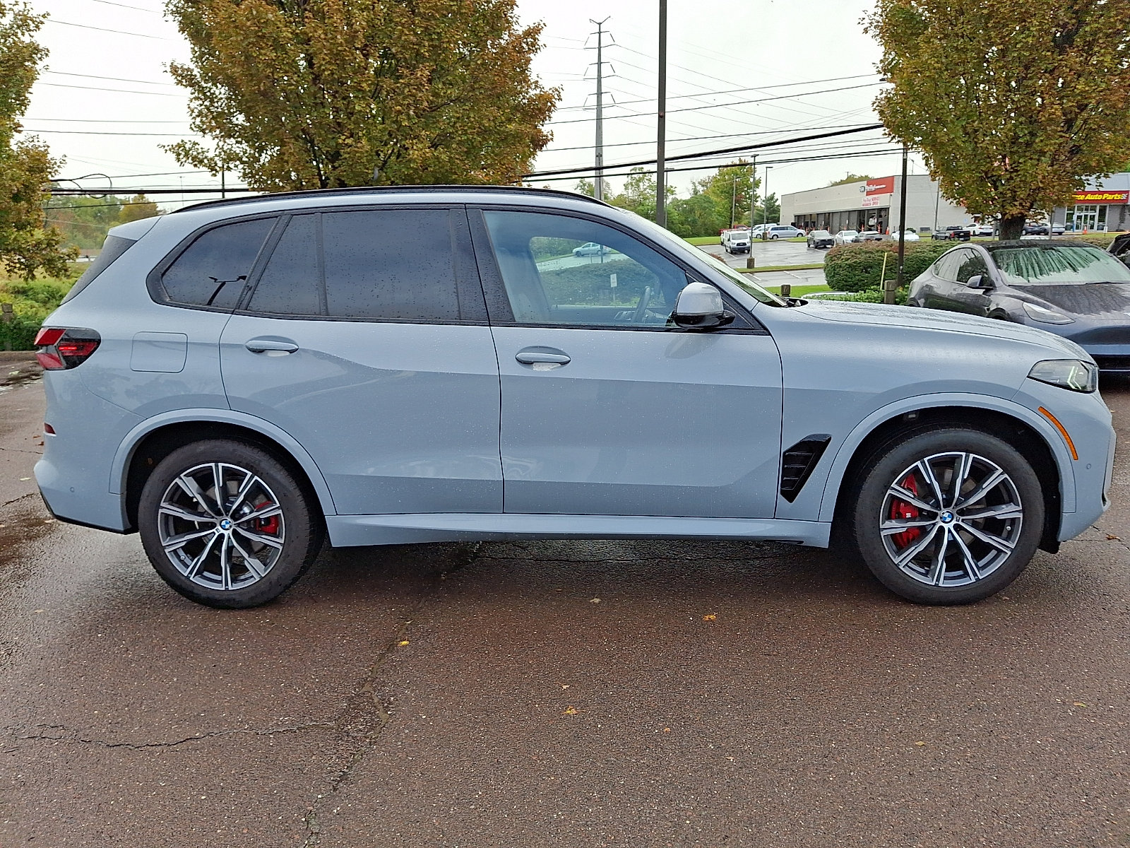 Used 2024 BMW X5 xDrive40i w/ M Sport Package AWD/4WD image 7