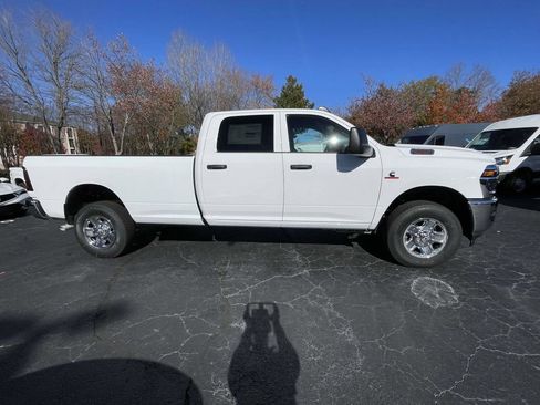 New 2026 RAM 2500 Tradesman w/ Chrome Appearance Group AWD/4WD image 10