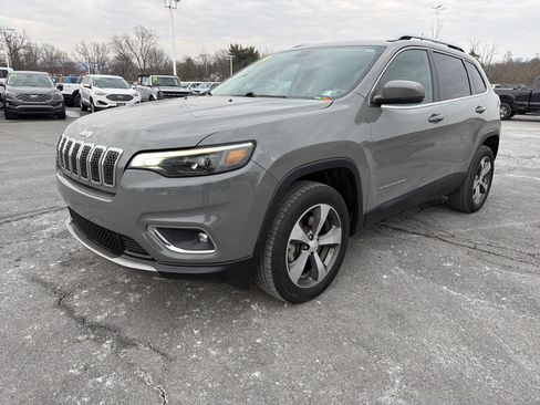 Used 2019 Jeep Cherokee Limited image 8