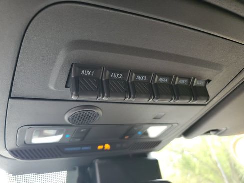 Used 2024 Ford Bronco Outer Banks AWD/4WD image 28
