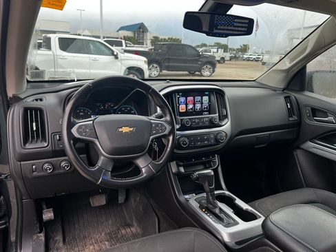 Used 2017 Chevrolet Colorado LT w/ LT Convenience Package image 9