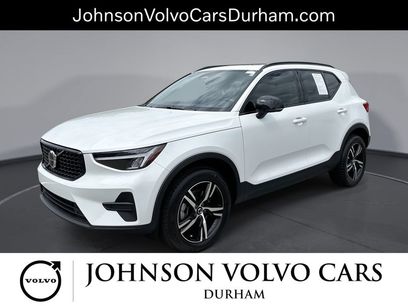 New 2026 Volvo XC40 B4 Core w/ Climate Package