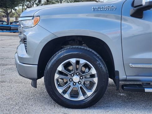 Used 2024 Chevrolet Silverado 1500 High Country w/ Technology Package image 8