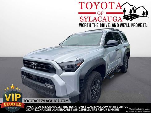 Used 2025 Toyota 4Runner SR5 AWD/4WD image 1