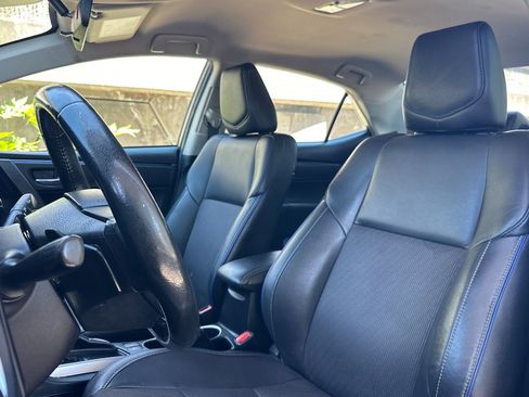 Used 2019 Toyota Corolla SE FWD image 25