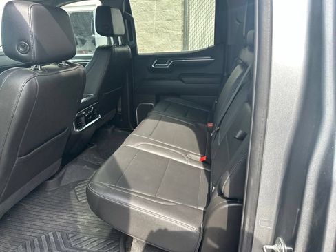 Used 2024 Chevrolet Silverado 1500 LTZ AWD/4WD image 8