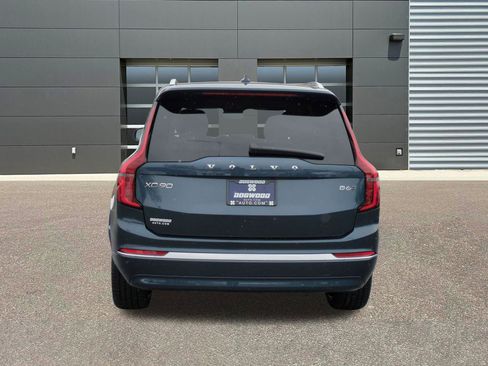 New 2026 Volvo XC90 B6 Plus image 6
