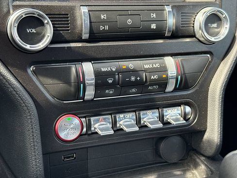 Used 2019 Ford Mustang Coupe w/ Equipment Group 101A RWD image 18