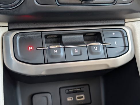 Used 2022 GMC Acadia Denali w/ Denali Ultimate Package image 24