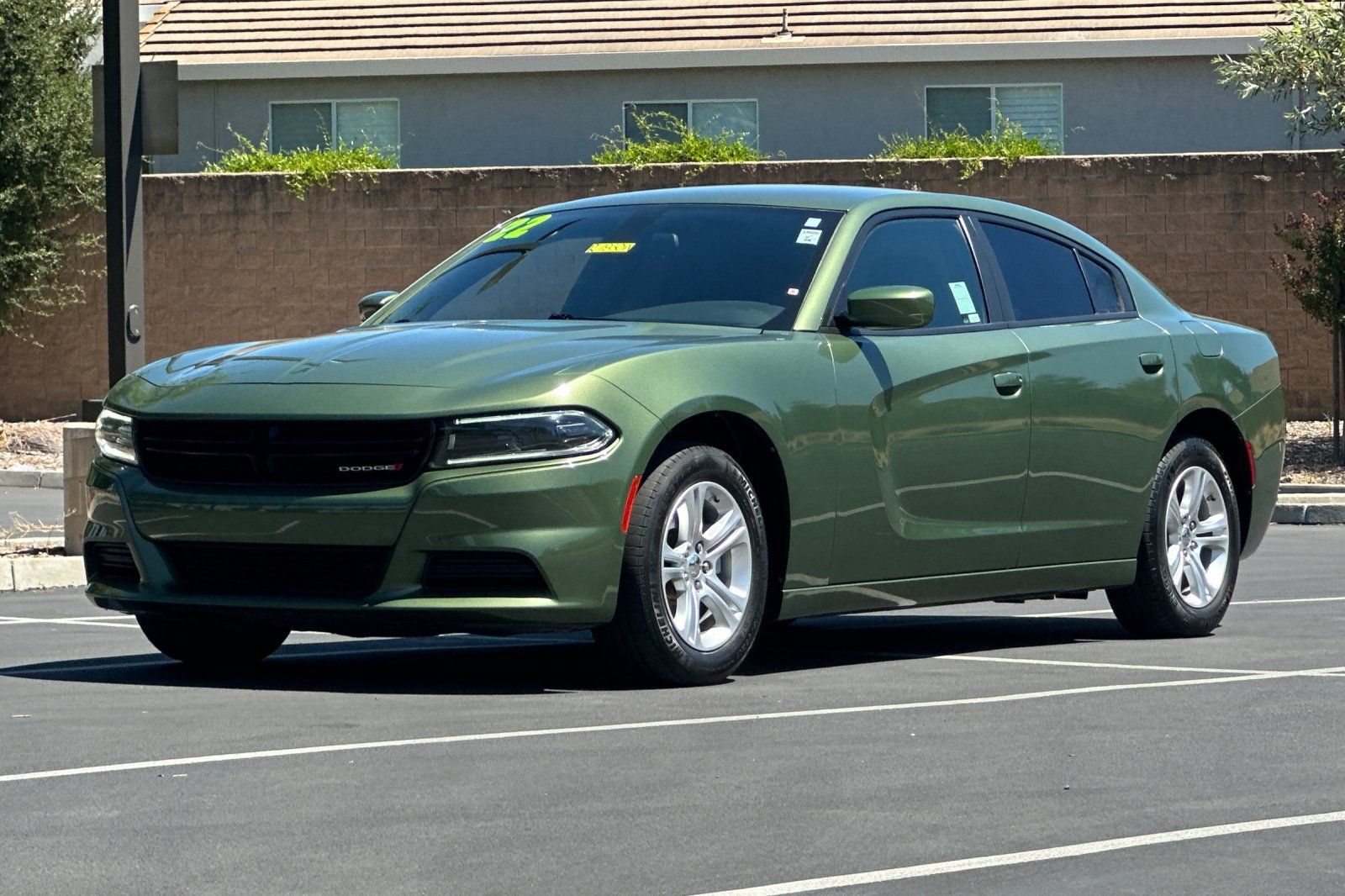 Used 2022 Dodge Charger SXT RWD image 16