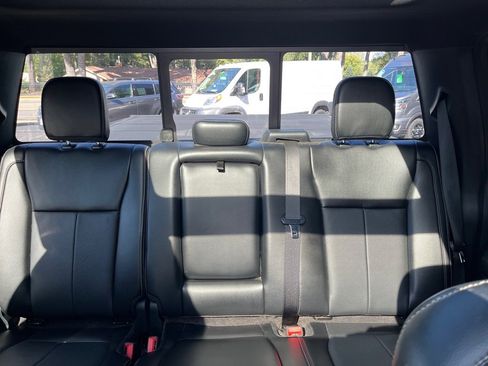 Used 2020 Ford F150 Lariat w/ Equipment Group 502A Luxury image 17