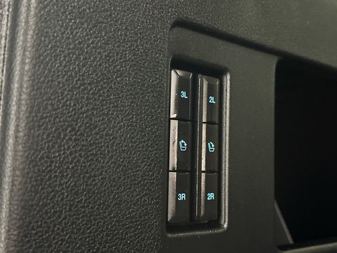 Used 2020 Ford Expedition Platinum image 11