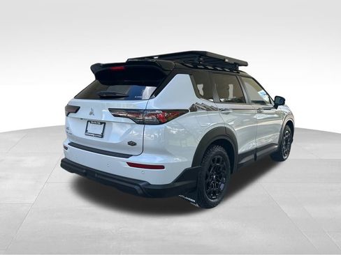 New 2025 Mitsubishi Outlander Trail Edition image 3