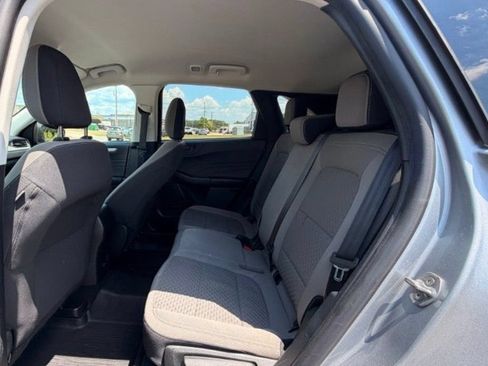 Used 2022 Ford Escape SE FWD image 4