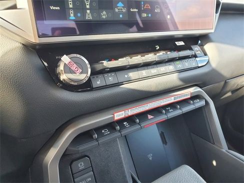 New 2026 Toyota Tundra Limited image 32