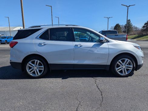 Used 2018 Chevrolet Equinox Premier image 8