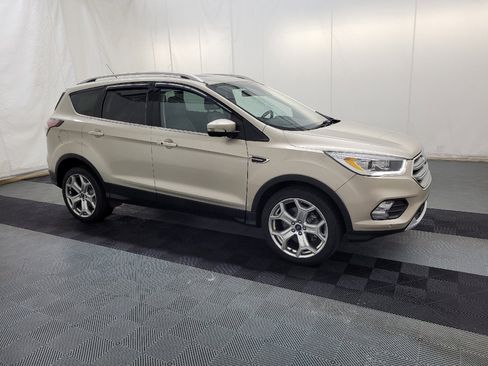 Used 2017 Ford Escape Titanium w/ Equipment Group 301A AWD/4WD image 11