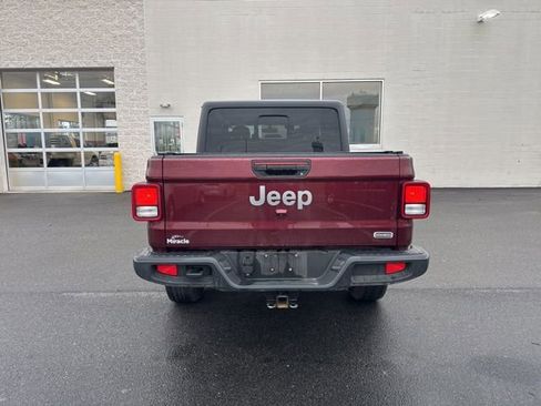 Used 2022 Jeep Gladiator Overland w/ Popular Equipment Package image 3