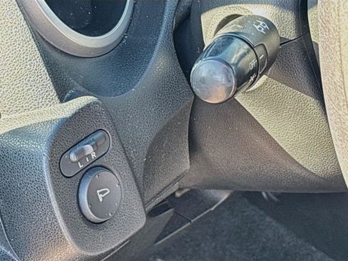 Used 2013 Honda Fit image 13