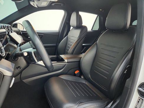 Certified 2024 Mercedes-Benz GLC 300 4MATIC image 29