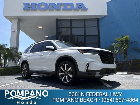 Used 2023 Honda Pilot Elite image 1