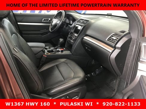 Used 2018 Ford Explorer XLT w/ Equipment Group 202A AWD/4WD image 4