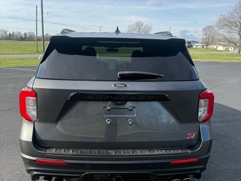 Used 2020 Ford Explorer ST w/ Premium Technology Package image 5