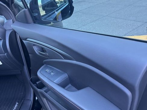 Used 2023 Honda Passport TrailSport image 9