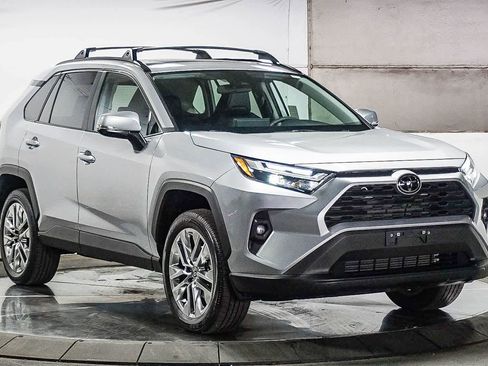 Certified 2025 Toyota RAV4 XLE Premium AWD/4WD image 4