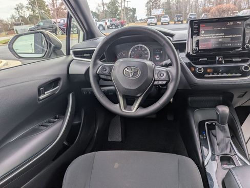 Used 2021 Toyota Corolla SE image 23