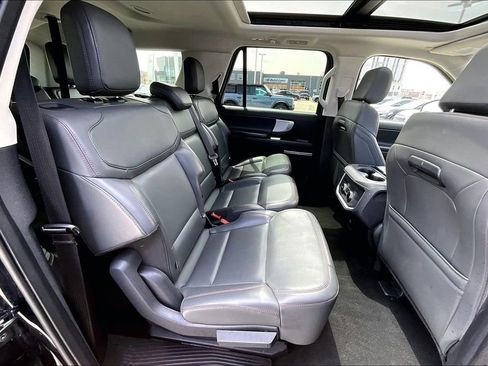 Used 2025 Ford Expedition Max Active AWD/4WD image 26