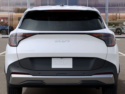 New 2026 Kia Sportage LX FWD image 13