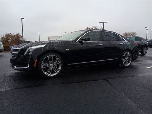 Used 2018 Cadillac CT6 Platinum image 3