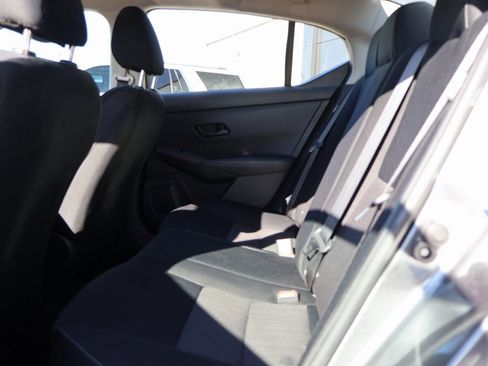 Used 2024 Nissan Sentra SV image 17