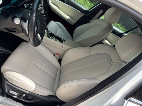 Used 2025 Genesis G70 2.5T AWD/4WD image 35
