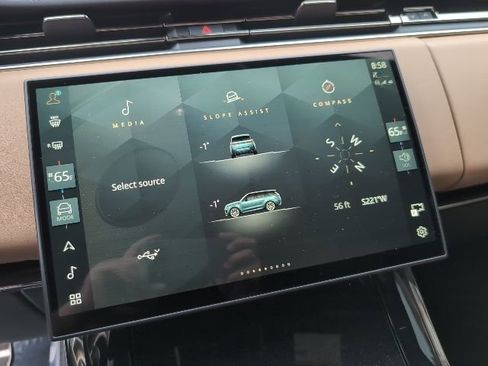 Used 2024 Land Rover Range Rover Sport Dynamic SE image 14