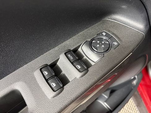 Certified 2018 Ford EcoSport SE image 14