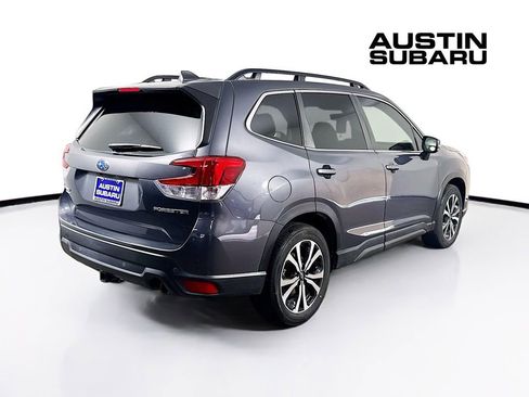 Used 2022 Subaru Forester Limited image 7