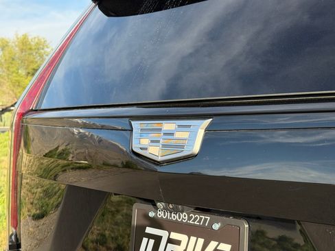 Used 2022 Cadillac Escalade Sport Platinum AWD/4WD image 14