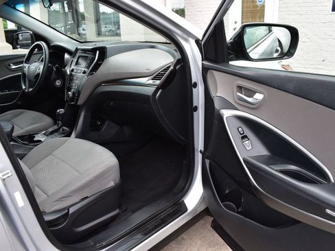 Used 2018 Hyundai Santa Fe Sport AWD/4WD image 17
