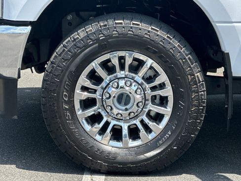 Used 2022 Ford F250 Lariat w/ Chrome Package AWD/4WD image 13