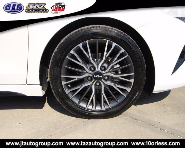 Used 2023 Kia Forte GT-Line w/ GT-Line Premium Package FWD image 8