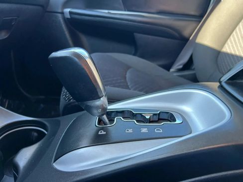 Used 2019 Dodge Journey SE w/ Premium Group FWD image 30