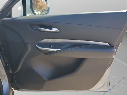 Used 2024 Cadillac XT4 Premium Luxury image 13